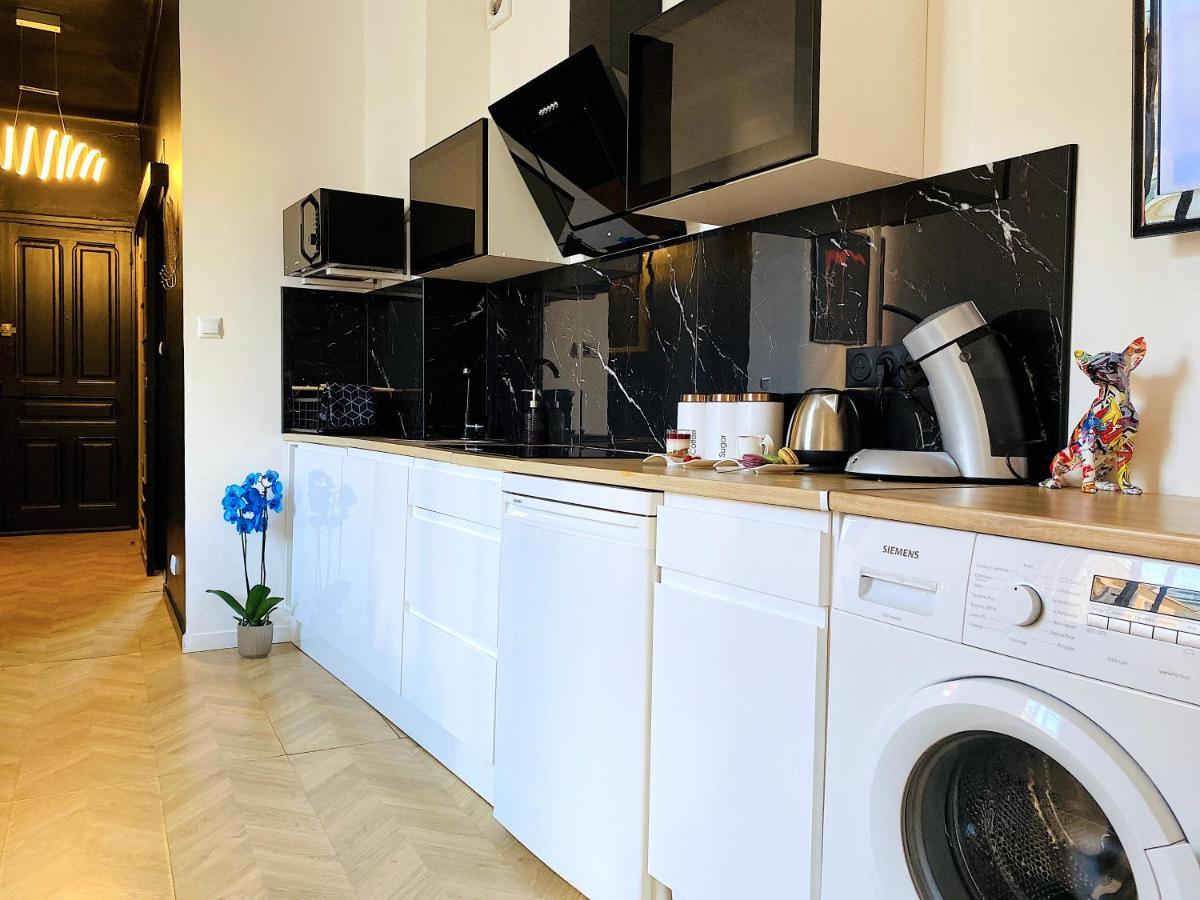 Sea - 2 Bedroom - Kitchen - Wifi - Tramway - Air Conditioner Nice Exterior photo